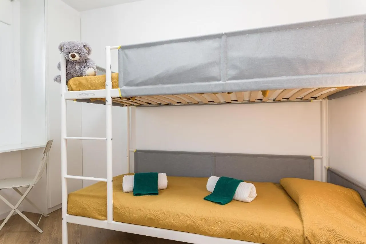 Apartamento Moderno En Коста Калма